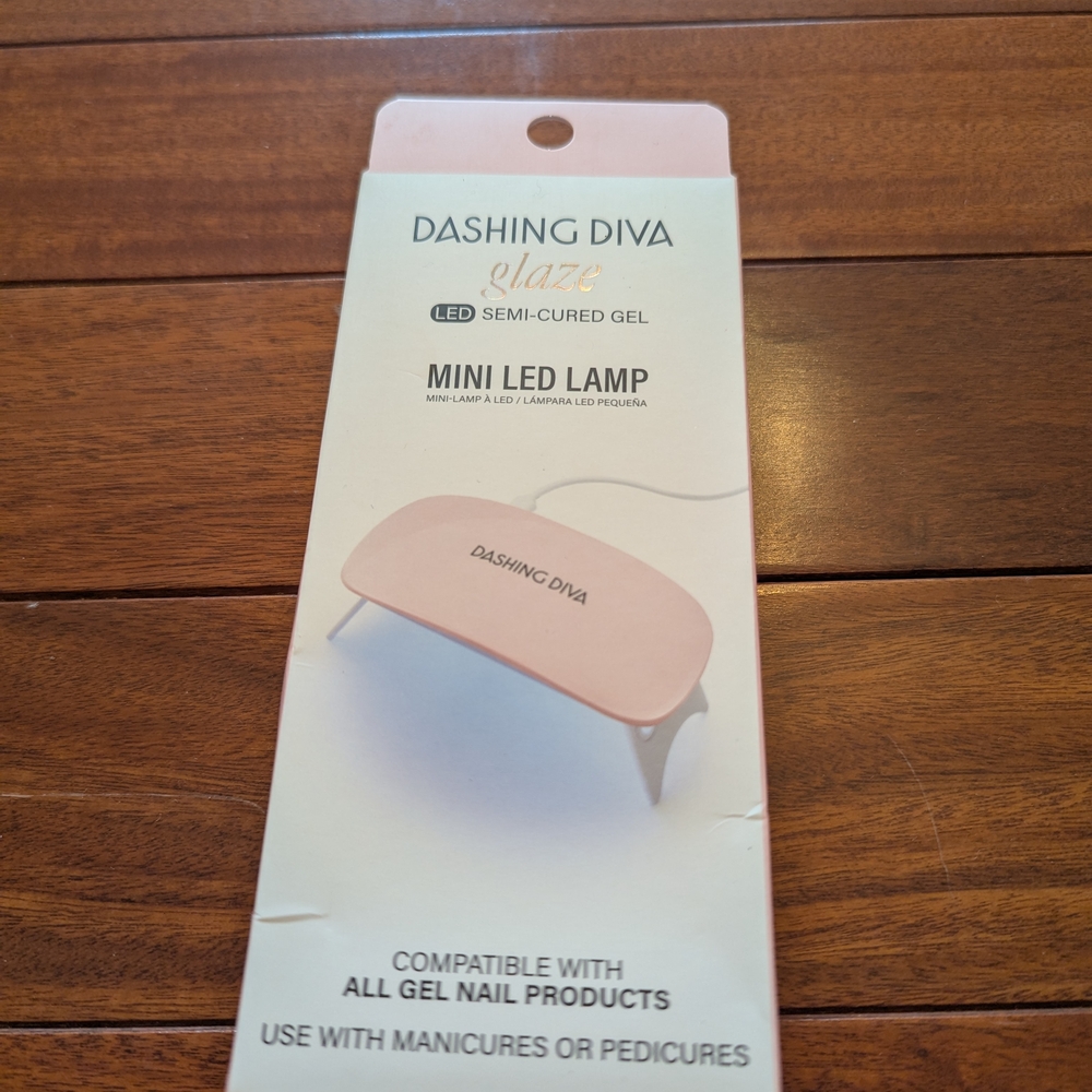 Dashing Diva Pink Mini LED Lamp
